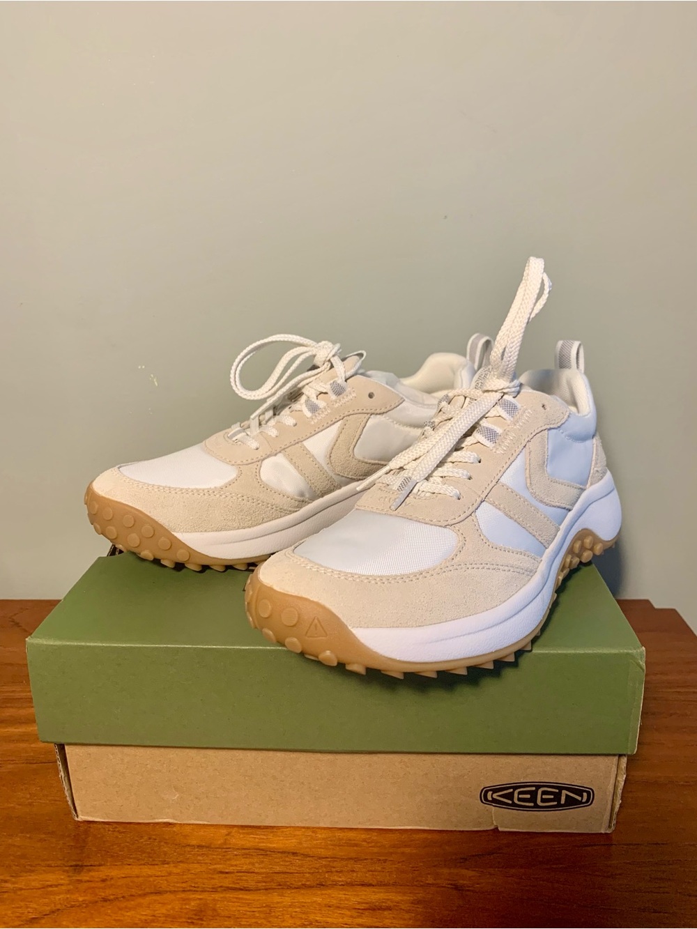 New Keen Women's KS86 Sneaker Birch/Star White Size 7
